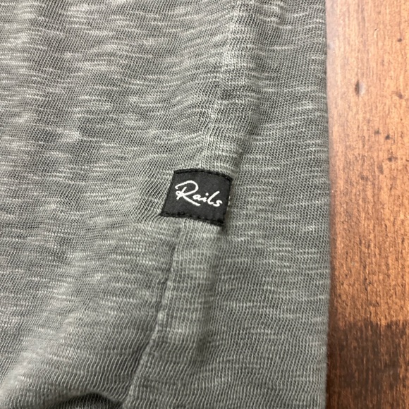 Rails Skhi Henley Size XL Washed Black Preppy Streetwear Soft 100% Cotton NWT - Picture 10 of 16